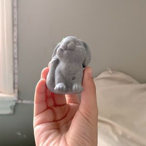 I’m selling this fake plant decoration